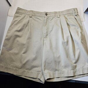 Eddie Bauer Men’s RipStop Beige Tan Khaki Cargo Shorts Size 40 Waist